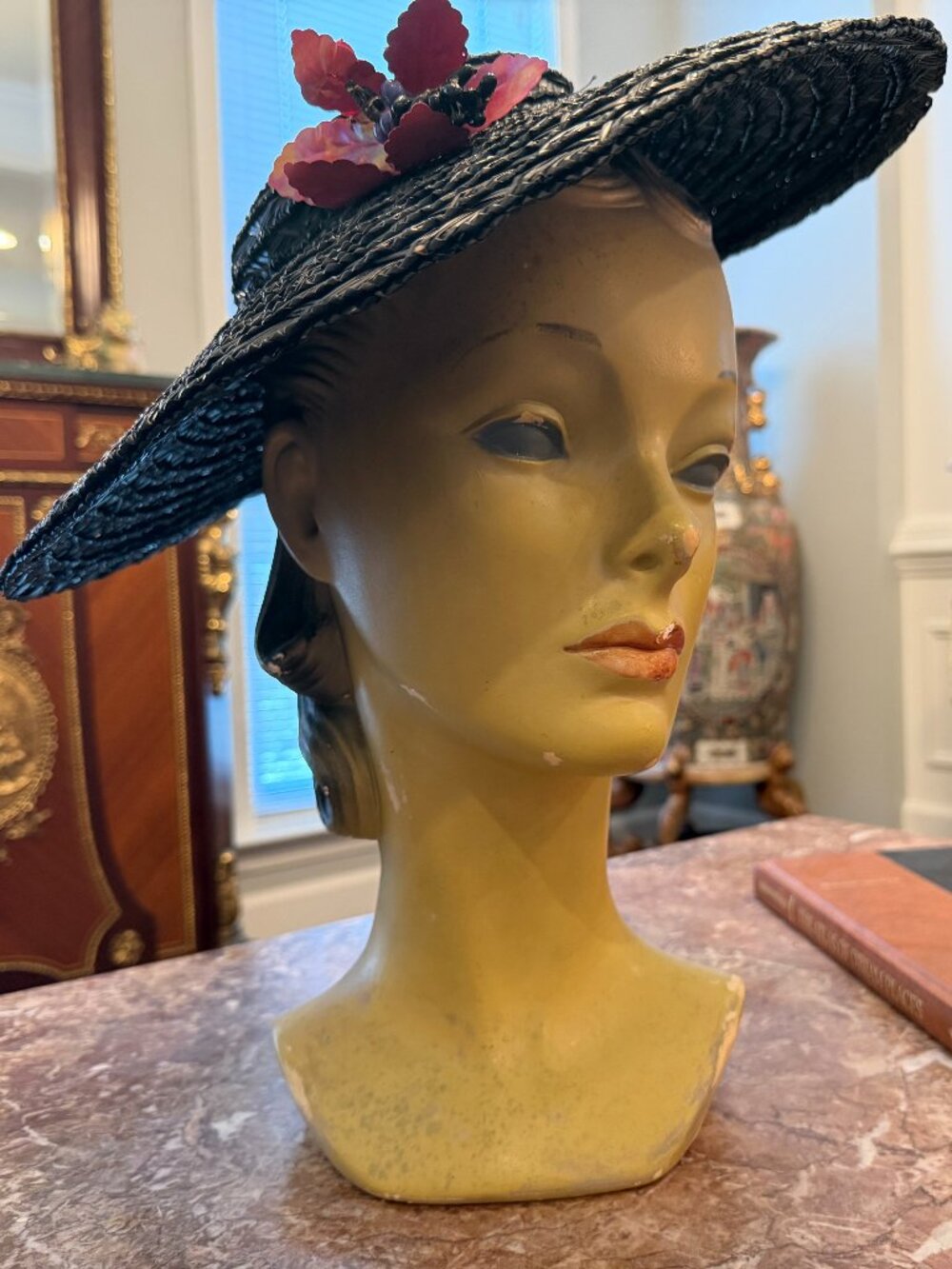 ✨ 1940s Black Straw Picture Hat with Pink Floral Trim ✨